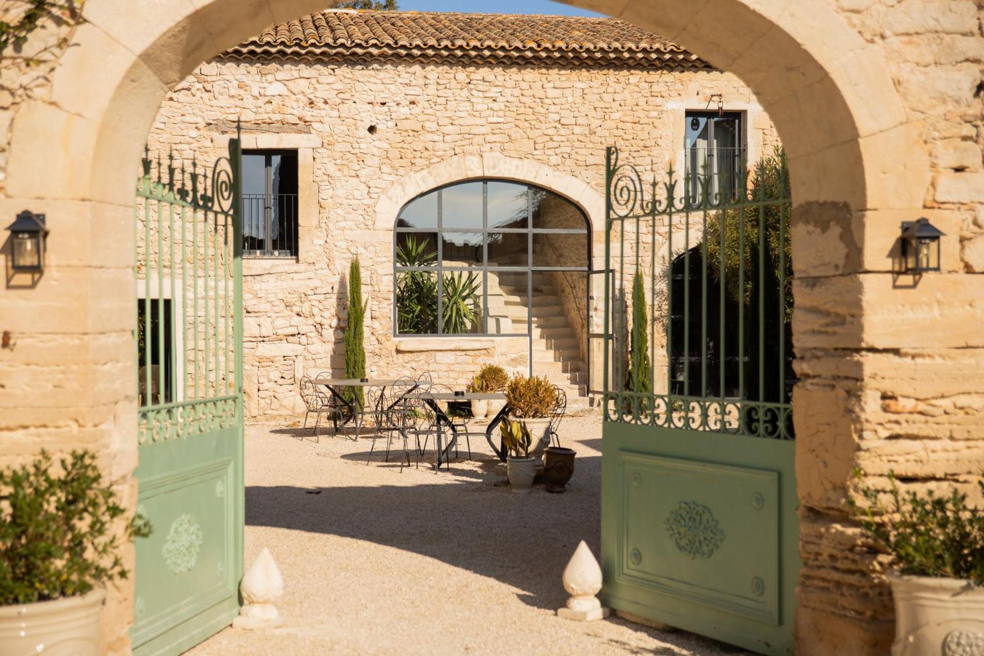 Maison Roucas - Restaurant Et D'hotes Guest house *
